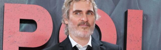 Brat mu je umro na rukama u kafani: Sada je velika ZVEZDA, a nekada je PROSIO na ULICI