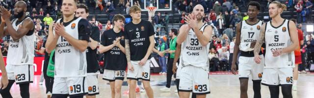 SEDEO SAM PORED NJEGA NA UTAKMICAMA I KRSTIO SE KAD SAM VIDEO ŠTA RADI! Legenda Partizana otkrila šokantne detalje: On ne gleda u teren - samo igra igrice!