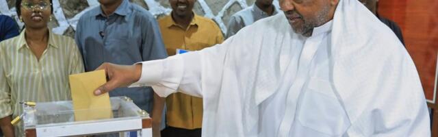 Već je 27 godina na vlasti u Džibutiju, a sad je sa 97,8 odsto glasova osvojio novi mandat