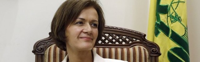 NON PEJPER NIJE PISALA ANGELA, MOŽDA JE ANGELINA! Ko je žena na koju Vučić sumnja da stoji iza famoznog dokumenta?