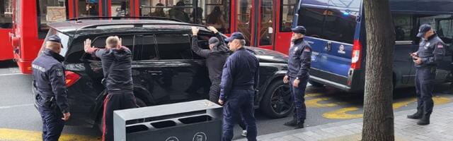 Rusi divljali džipom po Beogradu: Čeka ih deportacija