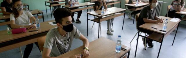 OSMACI IZABRALI! Prošle godine su na završnom ispitu birali biologiju, a sada otišli na potpuno drugu stranu - EVO KOJI PREDMET JE OMILJEN MEĐU ŠKOLARCIMA