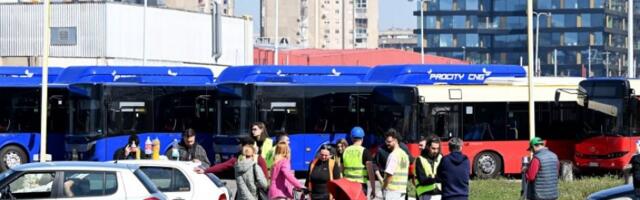 VUČIĆ O BLOKADI GSP:  Njima autobusi ne trebaju imaju skupe automobile, ali narod nije mogao da ode na posao - oni ne haju za građane