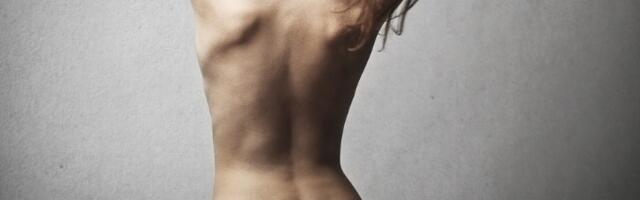 Imate li ove dve rupice na leđima? Evo šta to znači - konačno rešena MISTERIJA (FOTO)