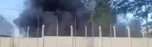 VIDEO: Zatvorenici u Gvatemali preuzeli kontrolu nad tri zatvora, uzeli 46 talaca