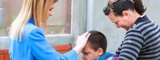 USVOJEN NACRT ZAKONA O RODITELJU-NEGOVATELJU! Ministarka Đurđević Stamenkovski: Predviđa mesečnu naknadu i uplatu poreza i doprinosa nezaposlenim roditeljima