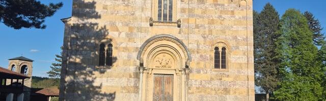 Zidine, ljudi i vera koja opstaje: Moj put nade na Kosovo i Metohiju