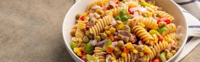 Tuna salata sa testeninom: Ukusna i zasitna - savršen posni obrok