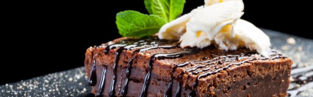 Švajcarske kocke gotove za 10 minuta će vas oduševiti: lak recept za savršen brzi desert