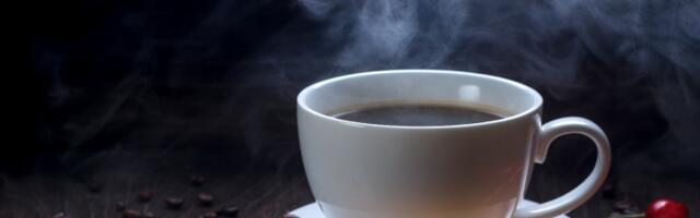 Evo zašto ljudi dodaju so u svoju kafu umesto šećera