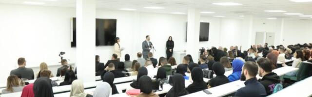 Upriličeno svečano otvaranje Amfiteatra i dodjela stipendija na Univerzitetu u Novom Pazaru