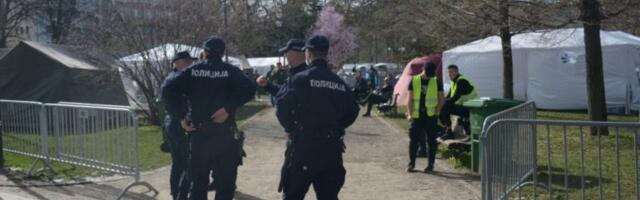 SVAKODNEVNO IH PROVOCIRAJU, ALI STUDENTI SU NEUSTRAŠIVI! Tesa iz Novog Sada jasno poručila; Ne plašimo vas se! (VIDEO)