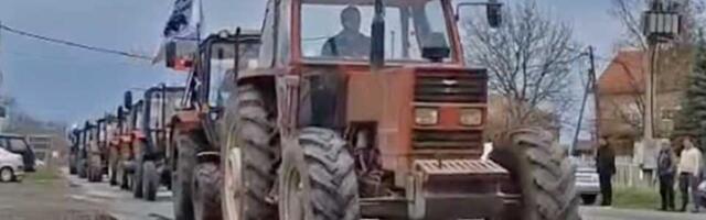 VIDEO: Poljoprivrednici krenuli traktorima na veliki protest u Beogradu