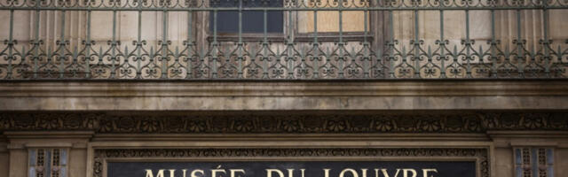 Осумњичени за пљачку Лувра вечерас пред судом