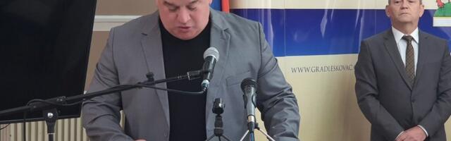 Đurović uskraćivao pravo govora opoziciji, Atanasijević okretao glavu