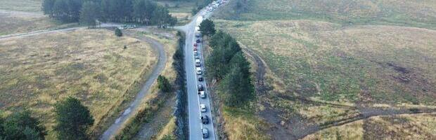"SVE STOJI, ČEKAMO DUŽE OD SAT VREMENA!" Težak udes na magistrali Užice - Zlatibor: Stigla Hitna, formirala se KILOMETARSKA KOLONA, sve stoji satima! (FOTO)