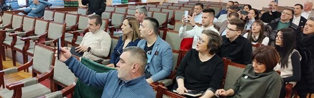 Užička republika: „Odakle takvo drsko i kriminalno ponašanje SNS kadra?“