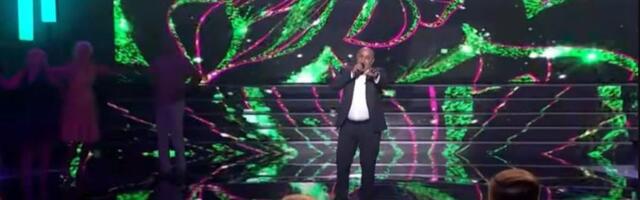 Pevač (60) ima čak 17 unučića, pojavio se u emisiji i javno priznao istinu o porodici: "To je prebrodila"