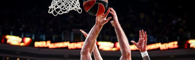 Gori Ulker arena: Ataman sa jedne, Jasikevičijus sa druge strane /GALERIJA/