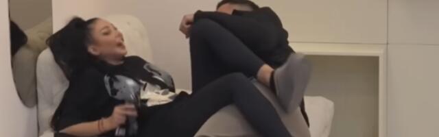 UMALO POPUCALI SILIKONI MAJE MARINKOVIĆ ZBOG PADA, ASMIN JOJ PRIREDIO HOROR! Starleta se totalno raspada!