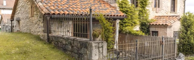 Selo nudi besplatnu kuću porodici: Na listi neobičnih uslova je i vođenje kafane