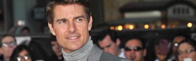 Tom Kruz visi iz aviona! Pogledajte šta radi ovaj čovek u sedmoj deceniji (VIDEO)