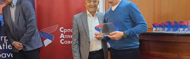 Trener Petar Tankosić i atletičarka Una Jovanović dobitnici godišnjih priznanja