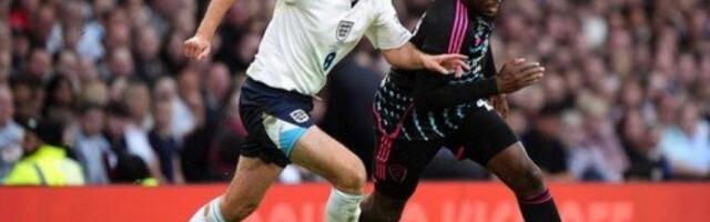 KAKAV PEH ZA JUSEINA BOLTA! Slavni atletičar igrao fudbal, pa doživeo TEŠKU POVREDU! Iznet na NOSILIMA, fanovi u ŠOKU! (VIDEO)