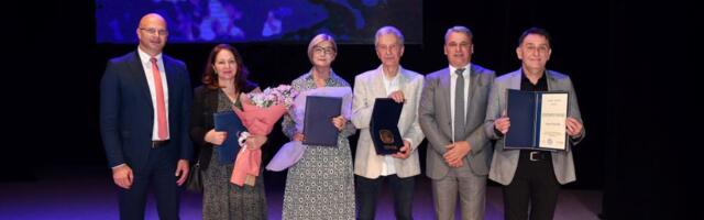 Svečanom sednicom obeležen Dan grada, ovogodišnjim laureatima dodeljena najvažnija gradska priznanja (FOTO)