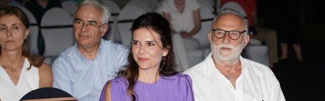 Devojka Lazara Ristovskog u miniću! Aničino smelo izdanje ostavlja bez daha (FOTO)