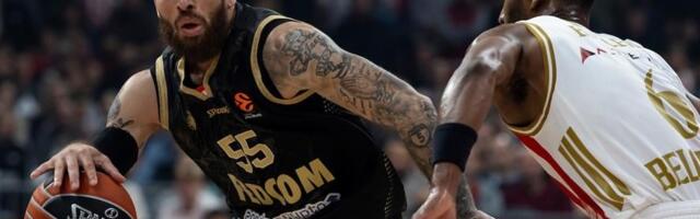 Džejmsu pao mrak! Nasrnuo na sudiju, pa isključen sa meča (VIDEO)