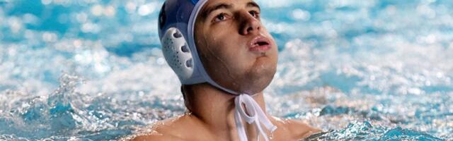 Nikola Jakšić ponovo u bazenu nakon pauze zbog povrede