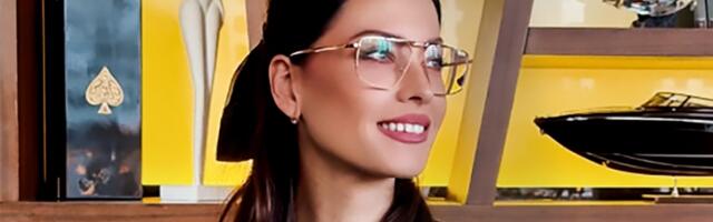Mirka Vasiljević na sebi nosi nakit koji vredi kao JEDAN AUTOMOBIL: Glumica ne skida osmeh sa lica, a evo od koga se ne odvaja
