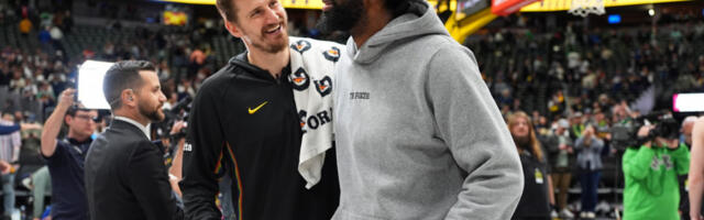 ŠOK U NBA! Najveći rival Nikole Jokića hitno hospitalizovan!