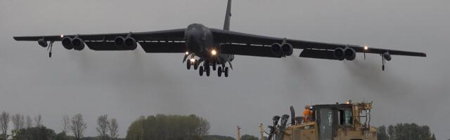 Američki bombarderi demonstrativno nadleću Balkan u niskom preletu