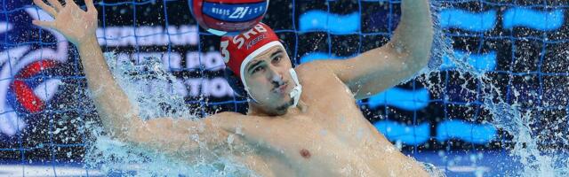 SRPSKA VATERPOLO HOBOTNICA - MILAN GLUŠAC: Ko je momak koji čuva Srbiju i san o zlatu na EP!