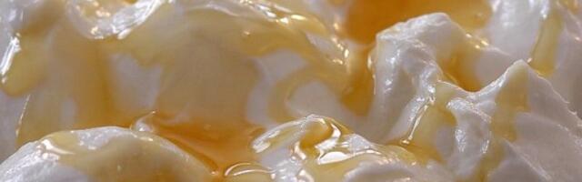 Starinski slatkiš koji nestaje sa stola: Recept za paradižet, dalmatinski desert koji podseća na šnenokle