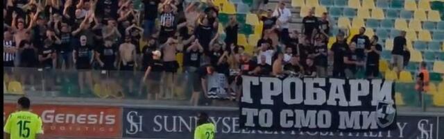 “Grobari” stigli na stadion “Jorgos Karapatakis” (VIDEO)