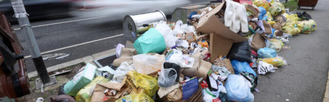 BRUKA: Vandali dvorište gradonačelnika zatrpali smećem