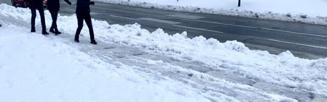 Niske temperature i sneg izazvali haos u Sarajevu: Ko ima pravo na finansijsku nadoknadu?