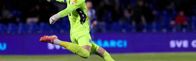 Popović spasio OFK Beograd: Radnik propustio priliku da šokira "romantičare" na Karaburmi