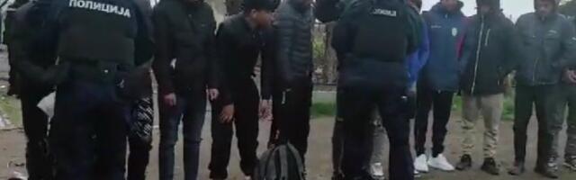 AKCIJA POLICIJE U PIROTU! Uhapsili petoricu zbog krijumčarenja migranata, imali i "čistača"! Azilanti prevezeni u prihvatne centre