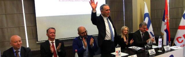 SRCE: Pokrajinska administracija premešta i otpušta zaposlene koji nisu članovi SNS-a
