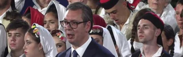Vučić: Ovde smo zbog ubijenih i prognanih