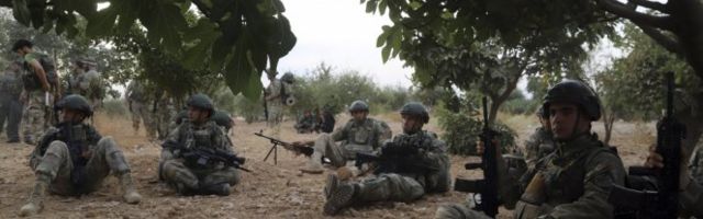 TURSKA ARTILJERIJA TUKLA PO ALEPU UPRKOS SPORAZUMU O PRIMIRJU! Sirijska vojska ih još uvek "toleriše"!