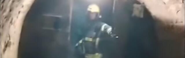 STRAVA NA PETROVARADINSKOJ TVRĐAVI! Grupa mladih ostala zarobljena u katakombama, spasavali ih vatrogasci!  (VIDEO)