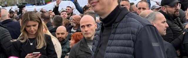 VUČIĆ SA NARODOM NA ULICAMA BEOGRADA: Srbija je ustala! Želimo život Srbije, borimo se za to i uspećemo