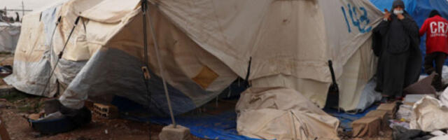 Милитанати Исламске државе пребачени у затвор у Ираку а породице остале у Сирији