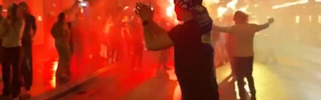 Evo kako BiH slavi plasman na Svetsko prvenstvo: Puca se na sve strane, gori u Sarajevu, hiljade ljudi...