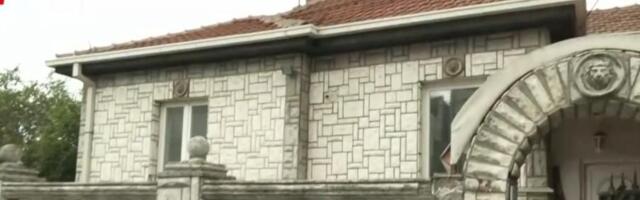 U KUĆI NAŠE PEVAČICE SE DESILO UBISTVO: Zbog krvavog zločina za ovaj dom kažu da je UKLET! Komšije razvezale jezik: "Bili su pijani..." Ovo su detalji (FOTO)
